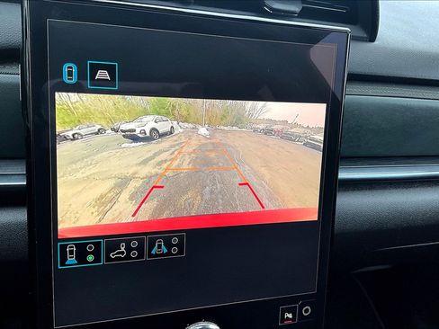 Used 2026 GMC Terrain AT4 w/ Convenience Package III image 9