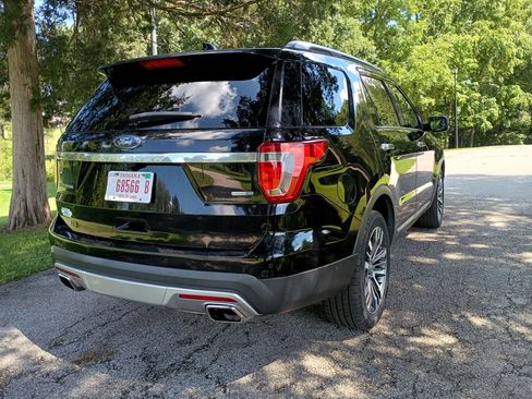 Used 2016 Ford Explorer Platinum AWD/4WD image 4