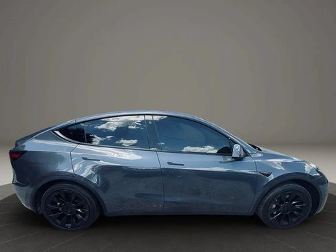 Used 2023 Tesla Model Y Long Range AWD/4WD image 6