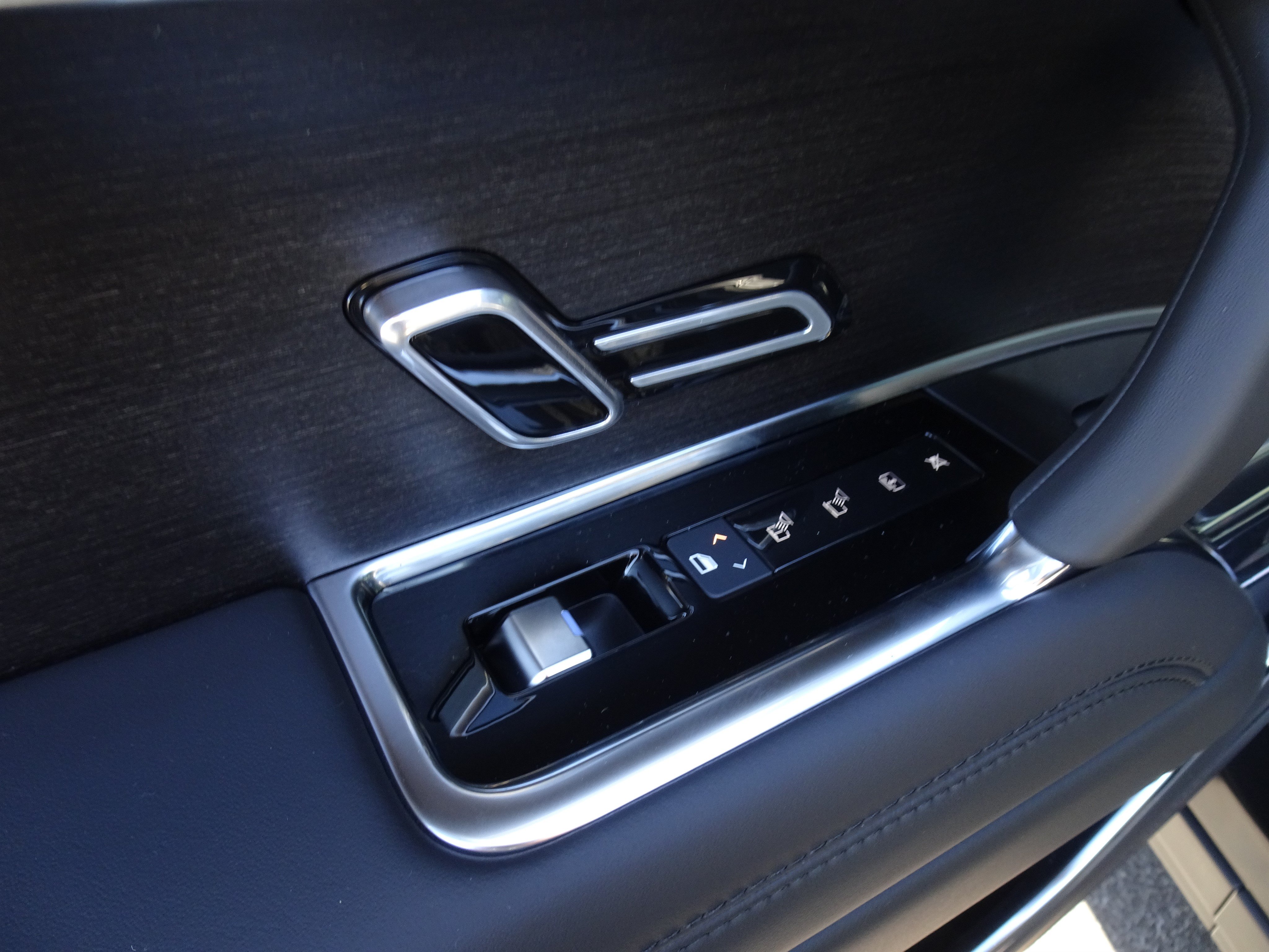 New 2027 Land Rover Range Rover SE AWD/4WD image 23