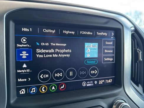 Used 2023 GMC Sierra 2500 SLT w/ SLT Premium Package image 17