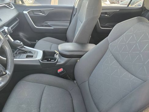 Used 2022 Toyota RAV4 XLE w/ Convenience Package AWD/4WD image 25
