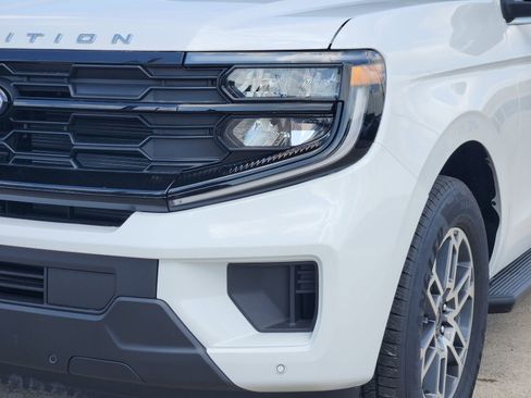 New 2026 Ford Expedition Active RWD image 10