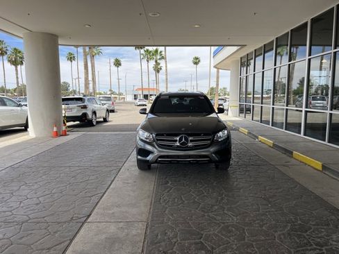 Used 2018 Mercedes-Benz GLC 300 4MATIC image 7