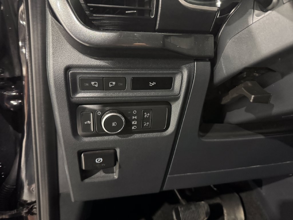Used 2022 Ford F150 XLT w/ Equipment Group 302A High AWD/4WD image 34