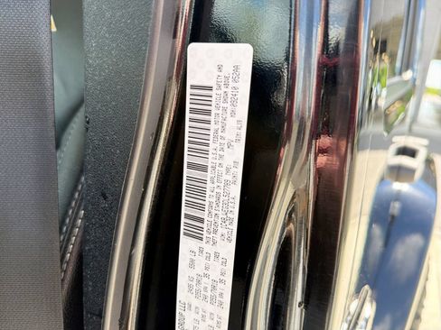 Used 2013 Jeep Wrangler Unlimited Sahara w/ Connectivity Group AWD/4WD image 34