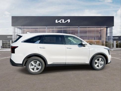 New 2026 Kia Sorento LX FWD image 9