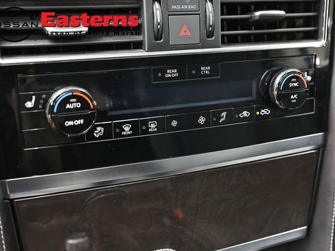 Used 2024 INFINITI QX80 Luxe RWD image 19