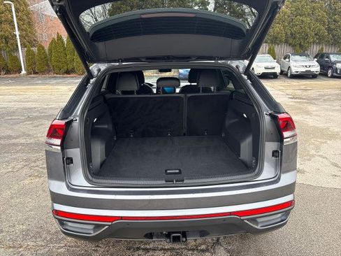 Used 2025 Volkswagen Atlas Cross Sport SE AWD/4WD image 23