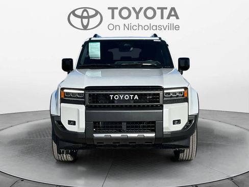 Used 2025 Toyota Land Cruiser image 9