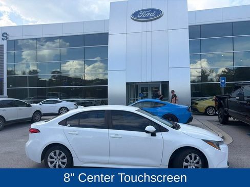 Used 2024 Toyota Corolla LE FWD image 4