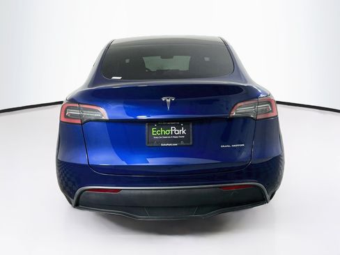 Used 2024 Tesla Model Y Long Range AWD/4WD image 7