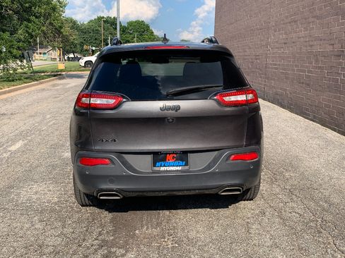Used 2016 Jeep Cherokee Latitude w/ Comfort/Convenience Group AWD/4WD image 4
