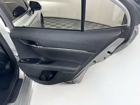 Used 2020 Toyota Camry XSE image 30