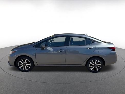 Used 2025 Nissan Versa SV FWD image 9