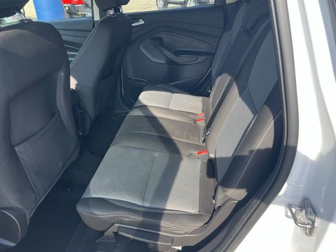 Used 2017 Ford Escape SE FWD image 13