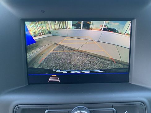 Used 2020 GMC Terrain SLE w/ Driver Convenience Package image 18