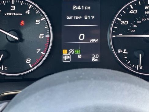 Used 2025 Subaru Outback Limited AWD/4WD image 23