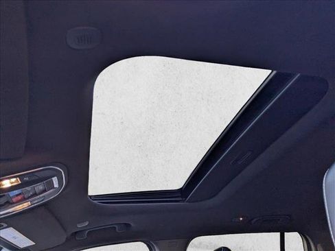 Used 2023 Jeep Grand Cherokee Altitude image 22