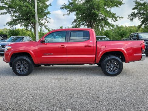 Used 2021 Toyota Tacoma SR5 AWD/4WD image 9