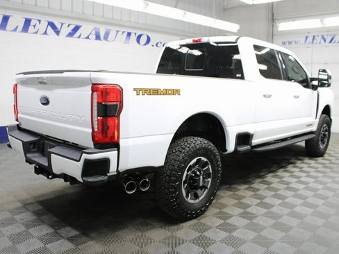 Used 2023 Ford F250 Lariat w/ Lariat Ultimate Package image 4
