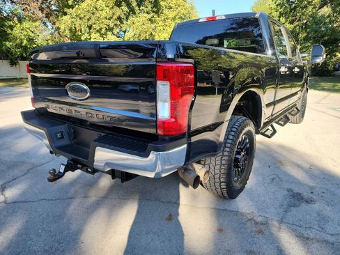 Used 2018 Ford F250 XL w/ Power Equipment Group image 11