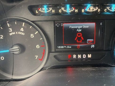 Used 2019 Ford F150 XL w/ Equipment Group 101A Mid RWD image 4