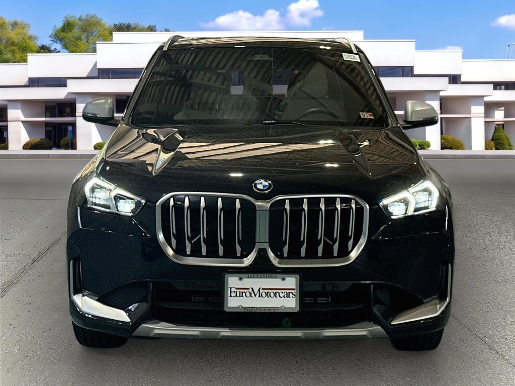 Used 2023 BMW X1 xDrive28i w/ Premium Package AWD/4WD image 2