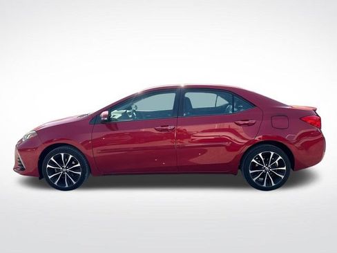 Used 2017 Toyota Corolla SE w/ Carpet Mat Package (TMS) FWD image 3