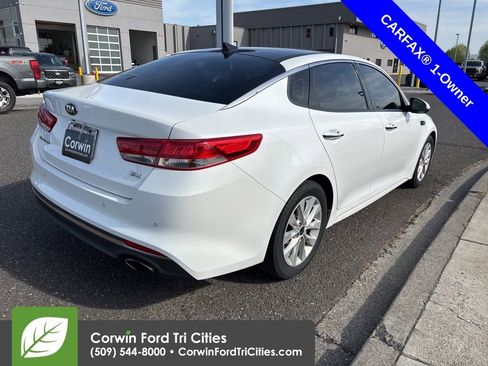 Used 2018 Kia Optima EX w/ Premium Package FWD image 5