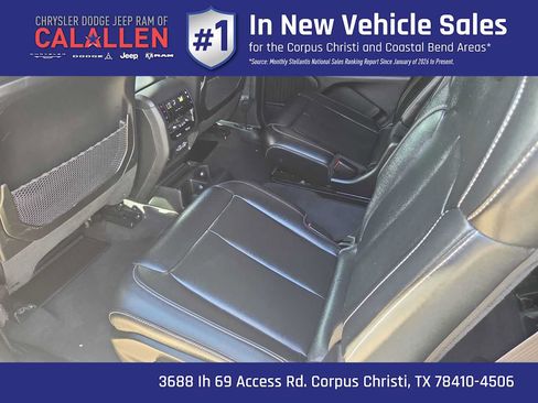 Used 2024 Jeep Grand Cherokee L Limited w/ Black Appearance Package AWD/4WD image 21