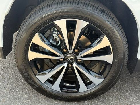 New 2026 Lexus UX 300h AWD image 11