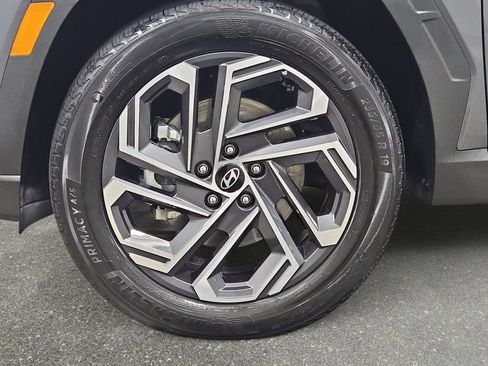 Used 2025 Hyundai Tucson Limited AWD/4WD image 34