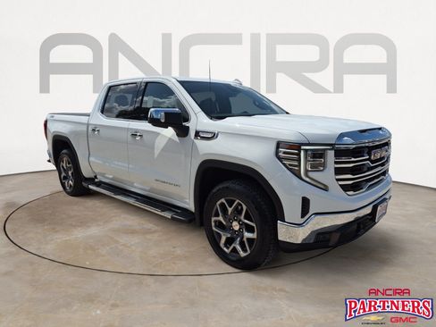 Used 2023 GMC Sierra 1500 SLT AWD/4WD image 1
