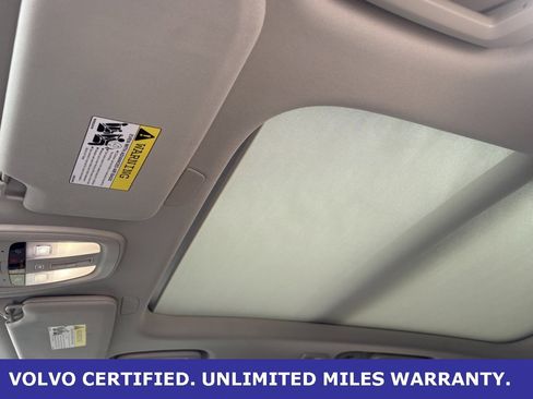 Certified 2025 Volvo XC90 B6 Plus image 30