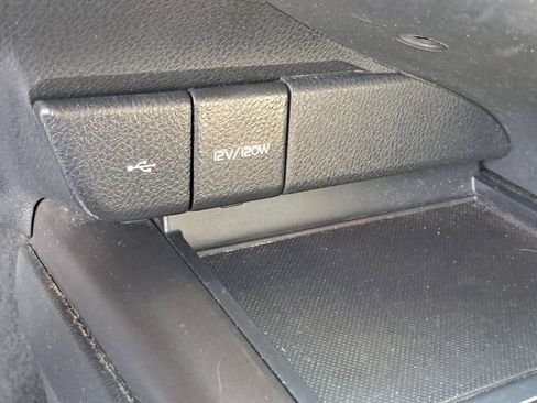 Used 2021 Toyota Camry SE image 23