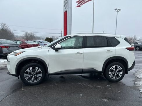 Certified 2023 Nissan Rogue SV w/ SV Premium B Package image 4