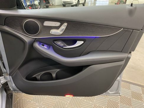 Used 2021 Mercedes-Benz GLC 300 4MATIC image 20