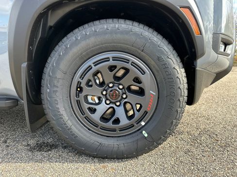 New 2026 Nissan Frontier Pro-X w/ Pro Premium Package image 12