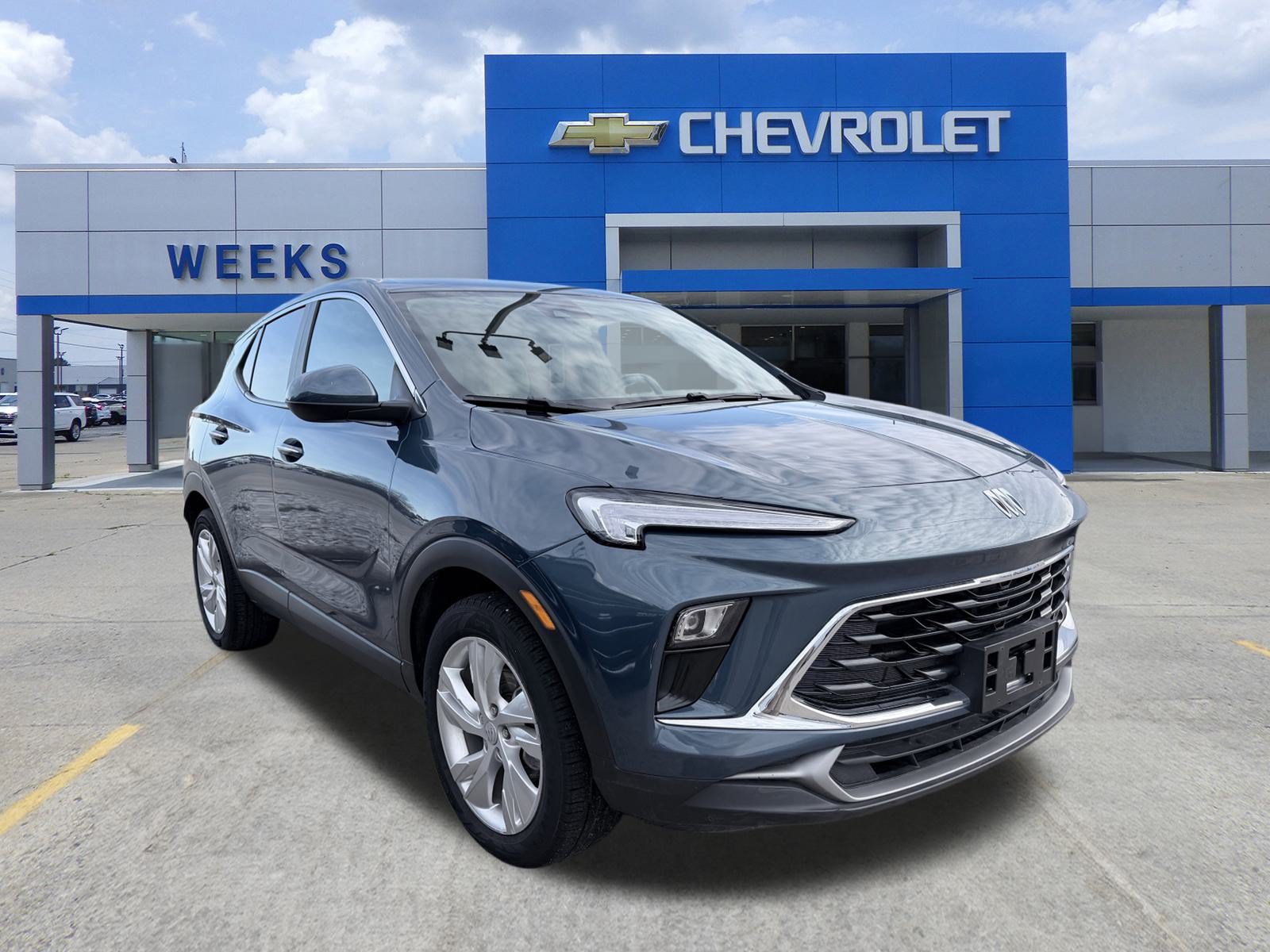 Used 2024 Buick Encore GX Preferred FWD image 1