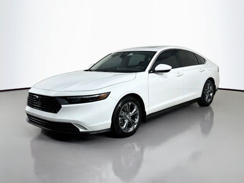 Used 2024 Honda Accord EX image 4