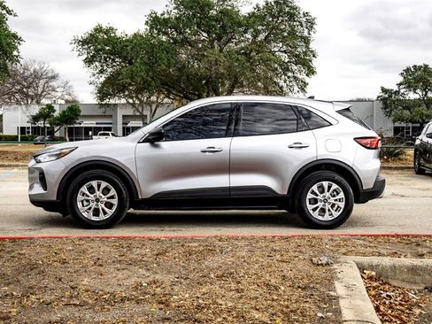 Used 2023 Ford Escape Active image 8