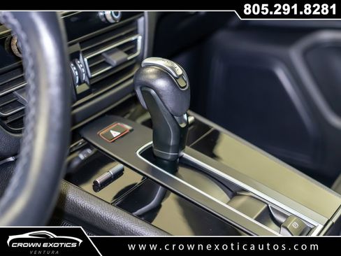 Used 2023 Porsche Macan Turbo image 29