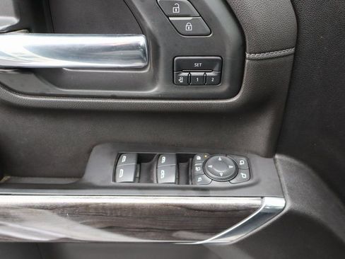 Used 2023 Chevrolet Silverado 3500 LTZ w/ LTZ Convenience Package image 10