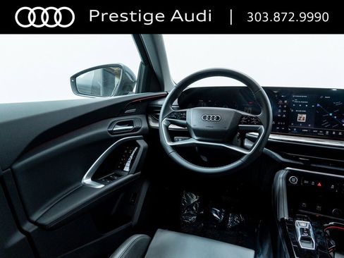 Used 2025 Audi Q5 Premium Plus w/ Premium Plus image 29