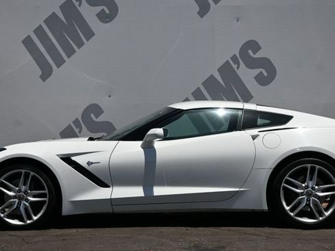 Used 2016 Chevrolet Corvette Stingray Coupe RWD image 8