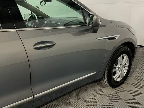 Used 2018 Buick Enclave Essence w/ Trailering Package image 9