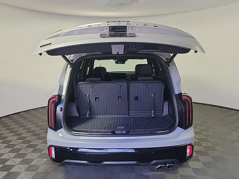 Used 2025 Kia Telluride SX X-Line image 9