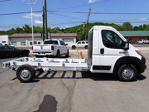 New 2023 RAM ProMaster 3500 w/ Lane Management Group image 7