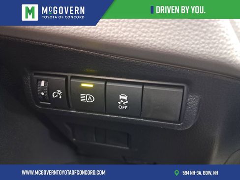 Used 2026 Toyota Corolla Cross LE w/ Moonroof Package image 29